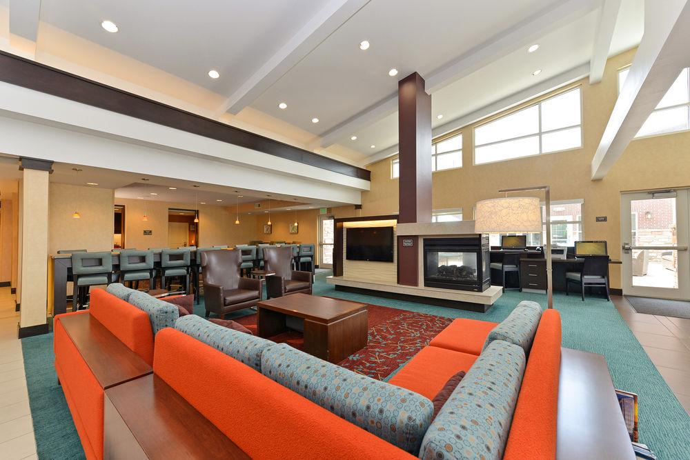 Residence Inn By Marriott Coralville Exteriör bild
