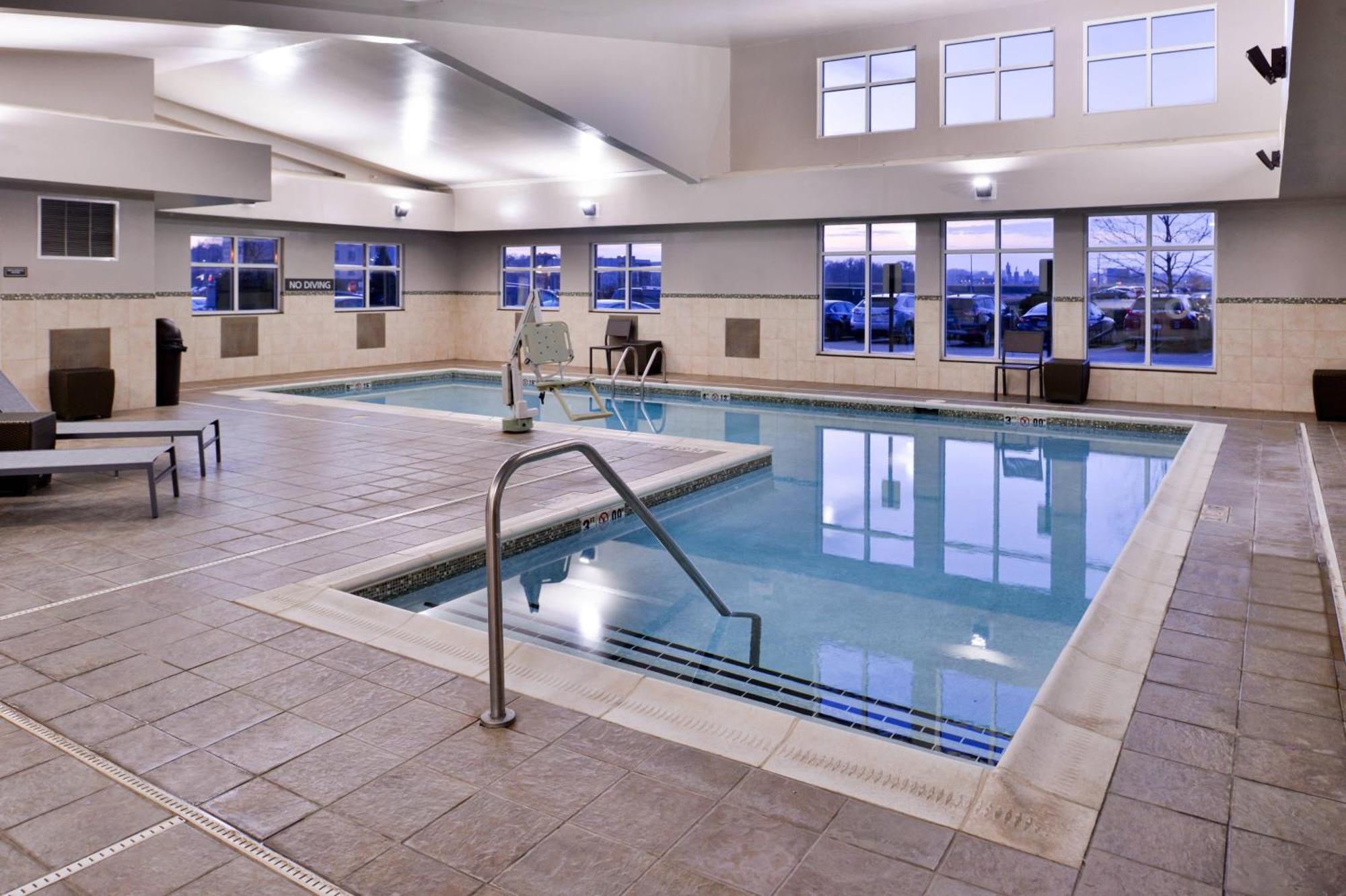 Residence Inn By Marriott Coralville Exteriör bild