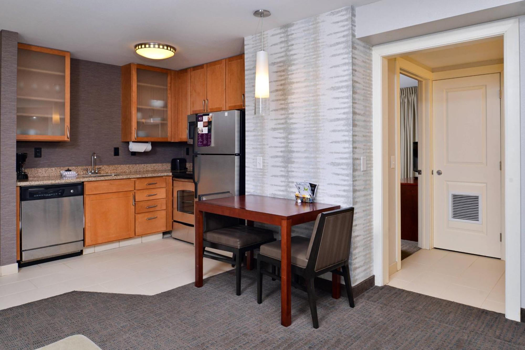 Residence Inn By Marriott Coralville Exteriör bild