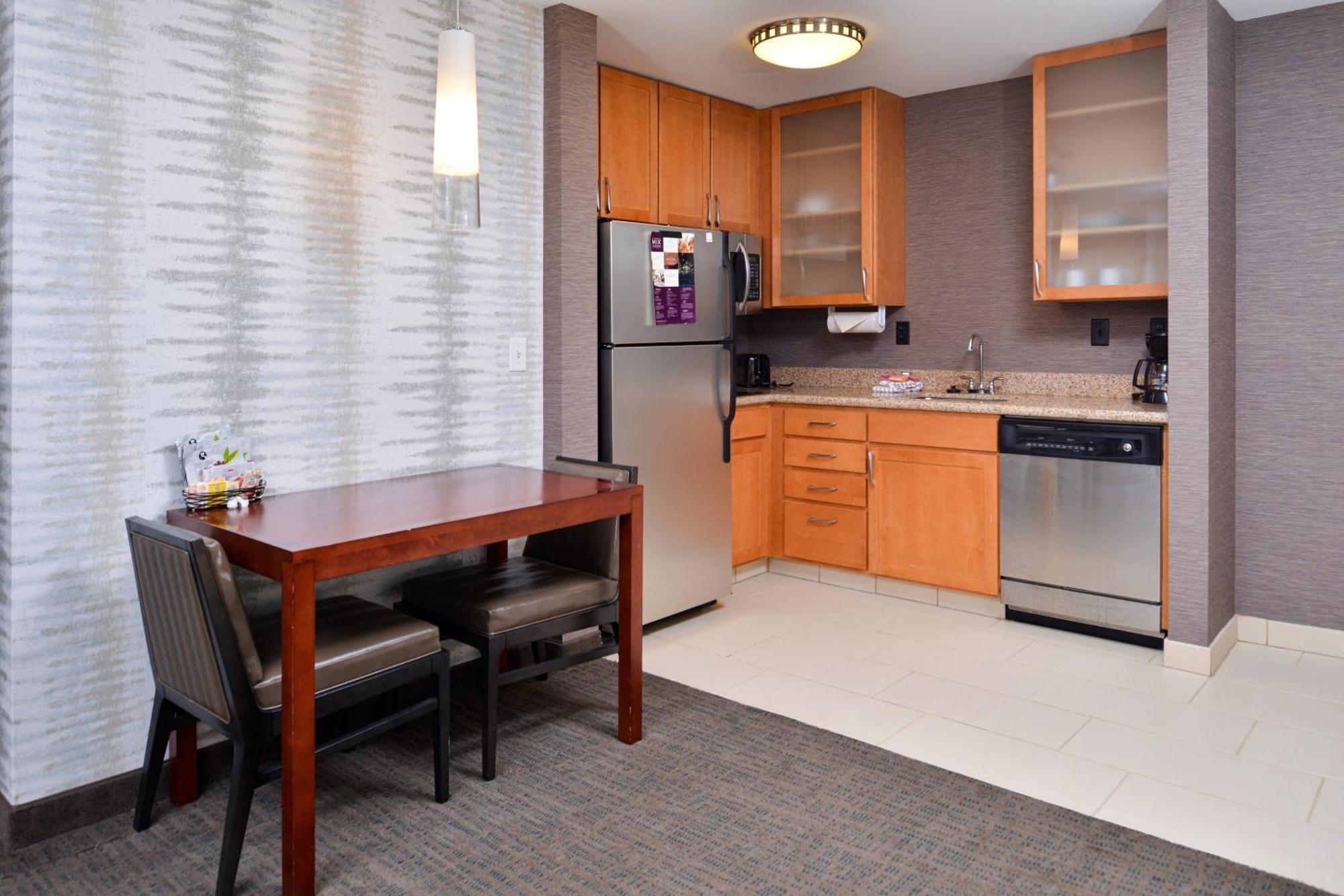 Residence Inn By Marriott Coralville Exteriör bild