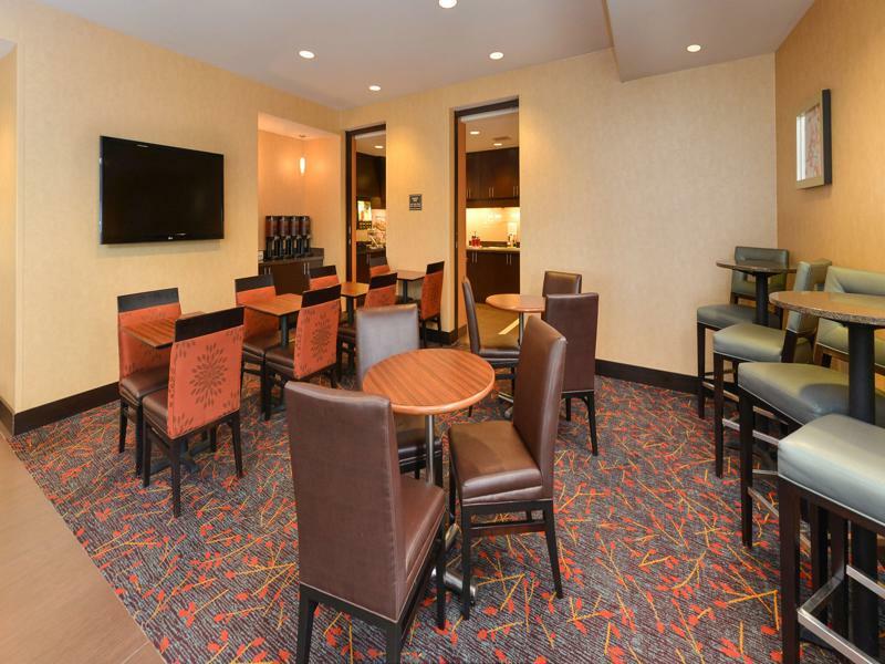 Residence Inn By Marriott Coralville Exteriör bild